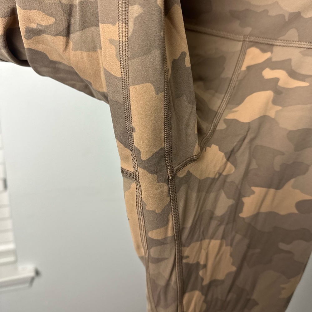 Lululemon Align High-Rise Pant 25" Heritage 365 Camo Beige Multi size 18 - Picture 9 of 9